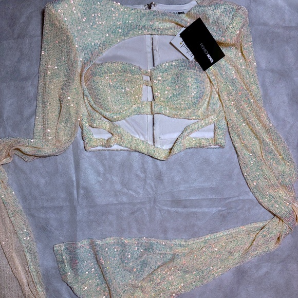 Fashion Nova Sequin Extra Long Sleeve Crop Top - Picture 1 of 6